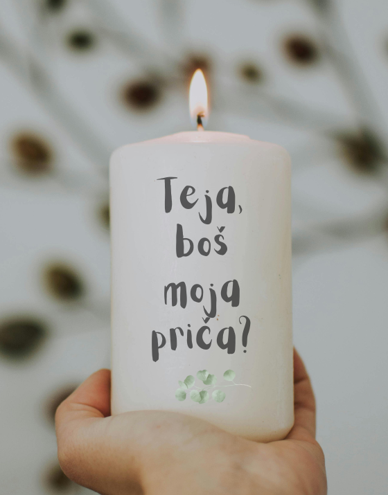personalizirana sveča po naročilu za pričo